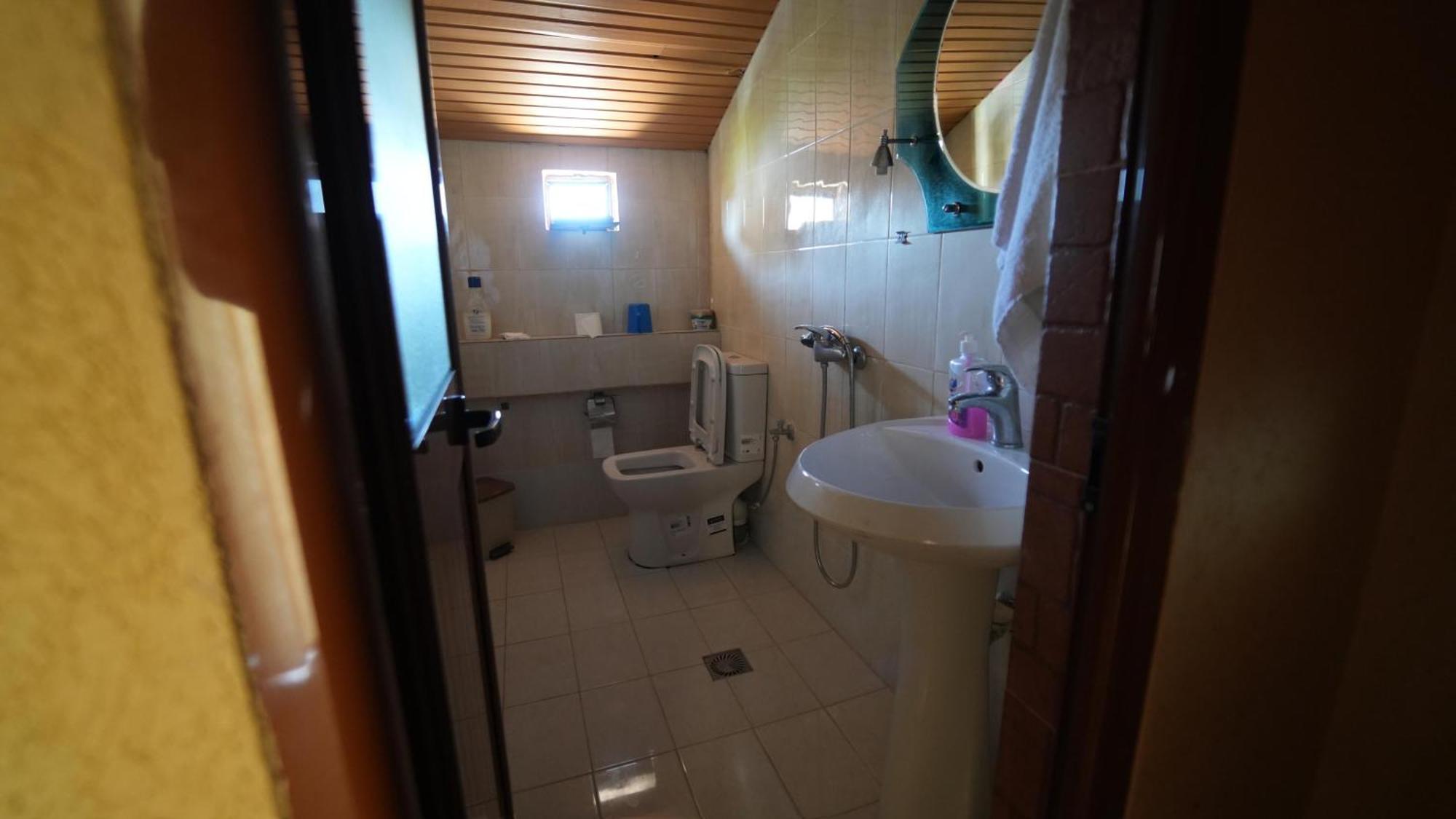 טיראנה Alen Bar Hotel מראה חיצוני תמונה