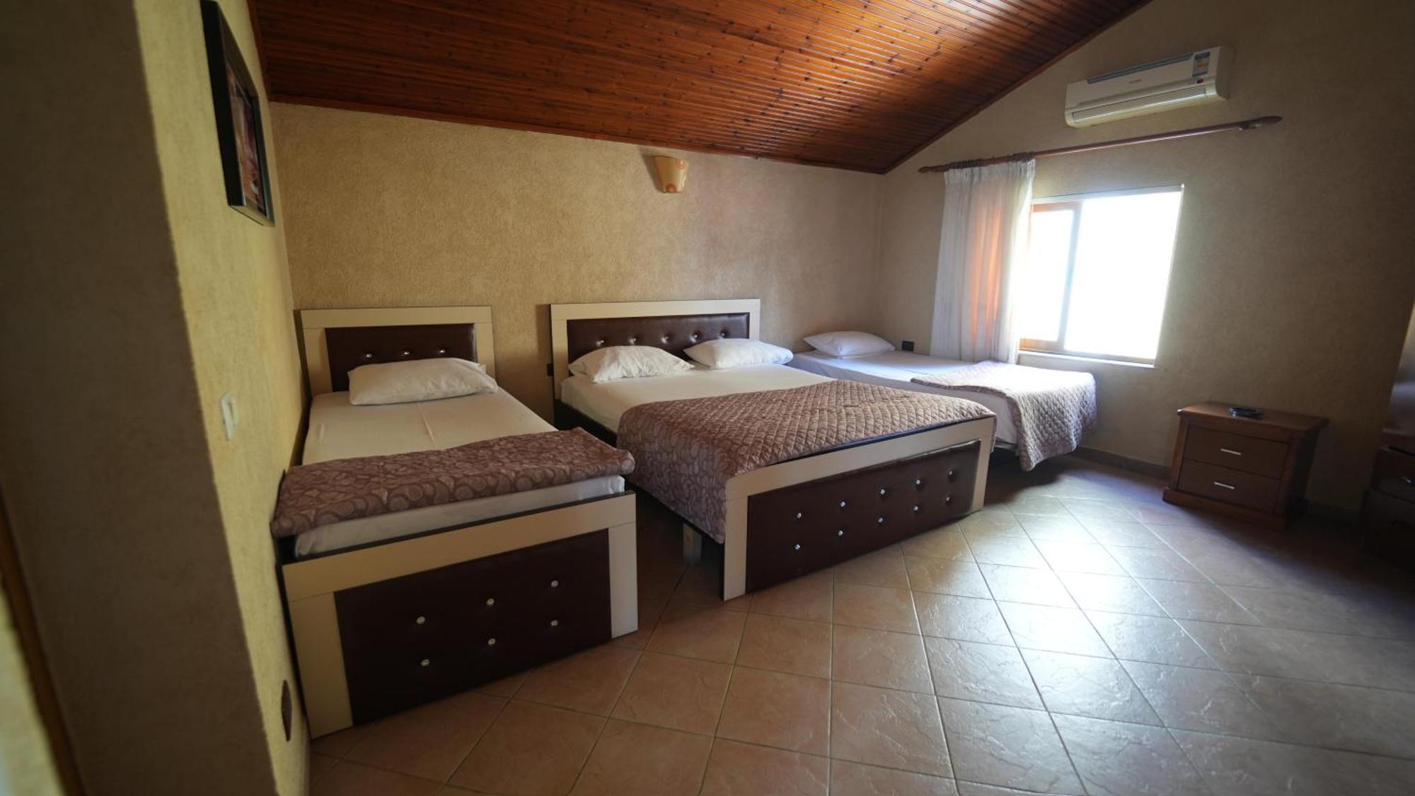 טיראנה Alen Bar Hotel מראה חיצוני תמונה