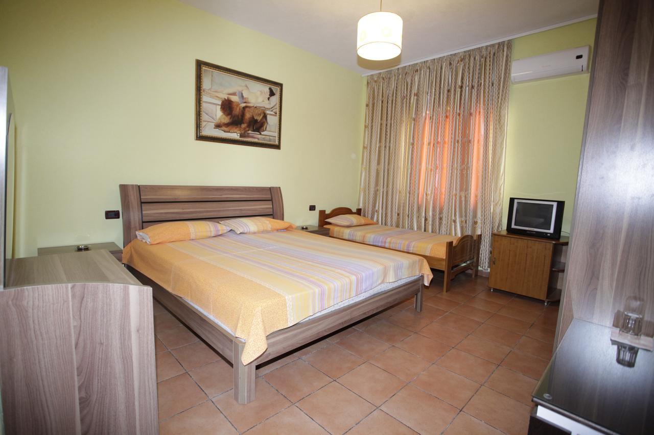 טיראנה Alen Bar Hotel מראה חיצוני תמונה